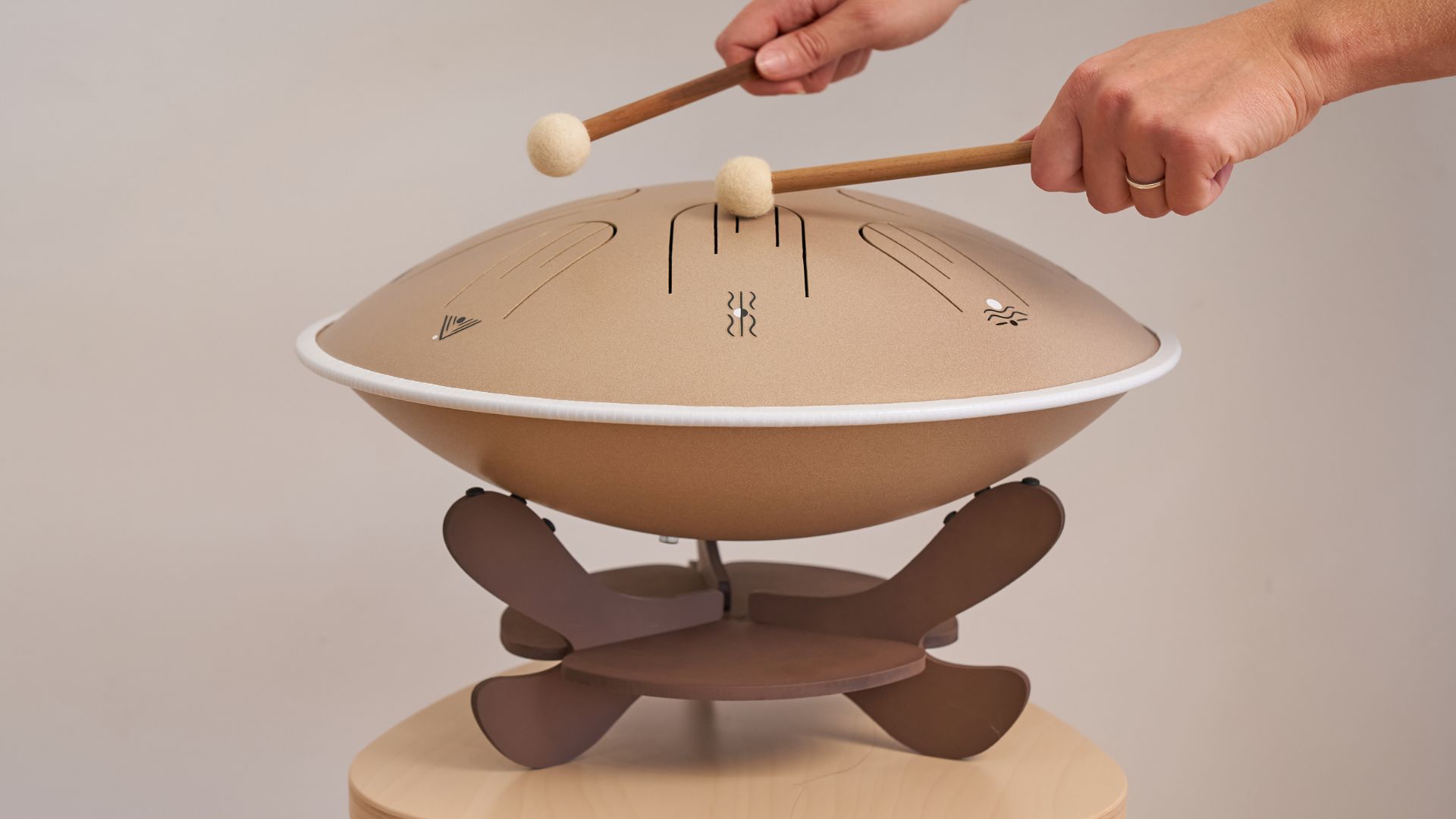 Root_Tone tongue drum with mallets